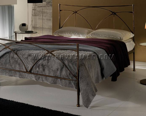 Кованая кровать Эйфелева 160