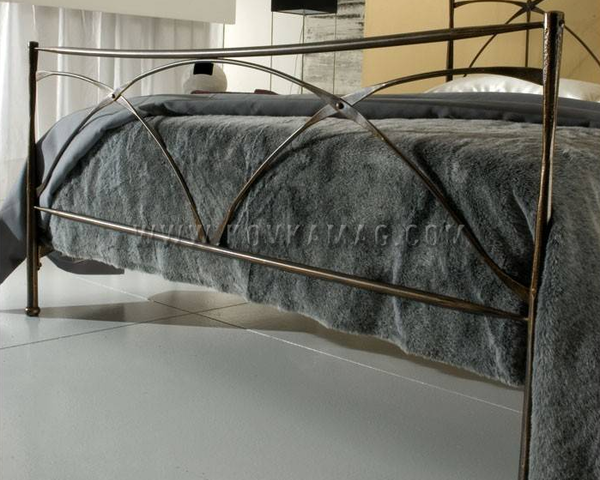 Кованая кровать Эйфелева 160